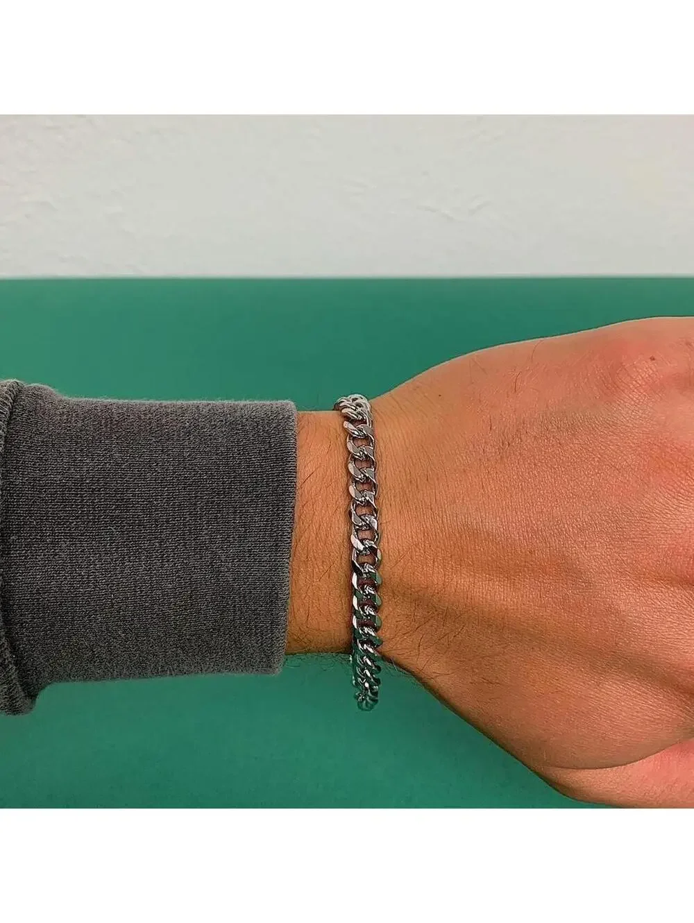 Y2k Vintage style Stainless Steel Silver color Cuban Link bracelet. Cool